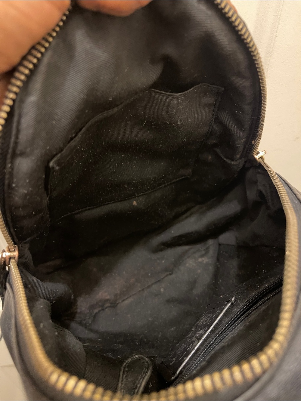 Coach, please check all picture of condition - Picture 14 of 17